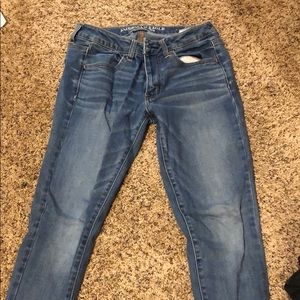 American Eagle Jeans Size 6 regular!